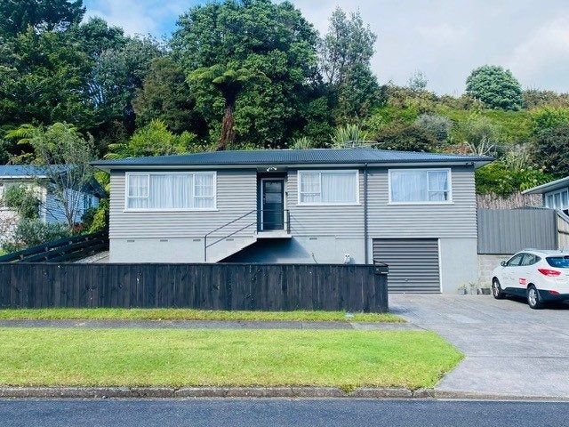 18 Whakawhiti Street, Marfell, New Plymouth - Carousel 1