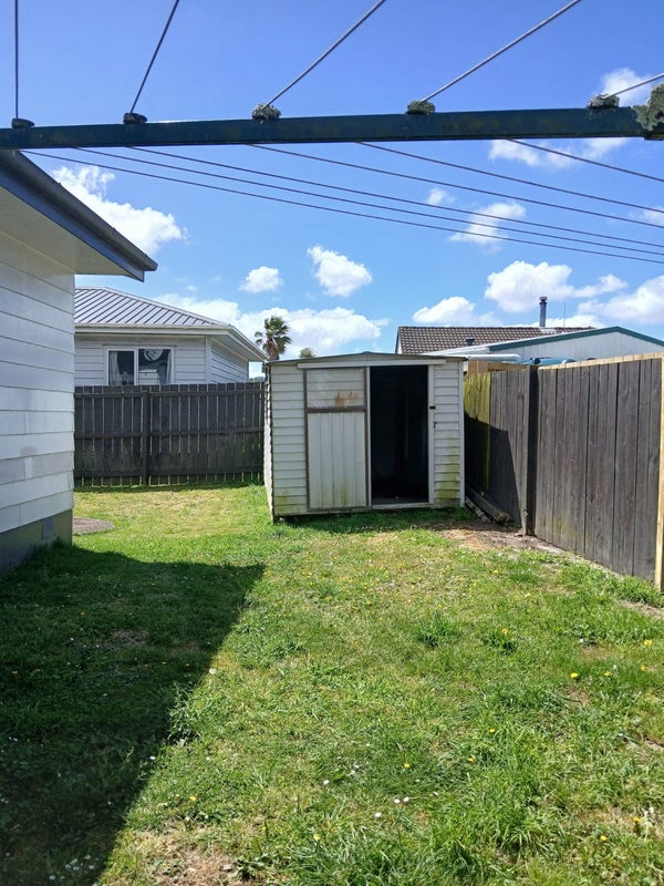 2/12 Melleray Place, Randwick Park, Auckland - Carousel 10