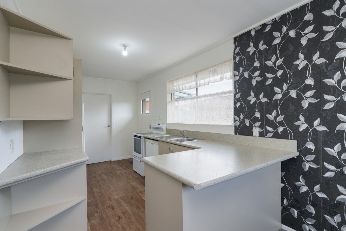 57 Lauder Crescent, Heidelberg, Invercargill - Carousel 2