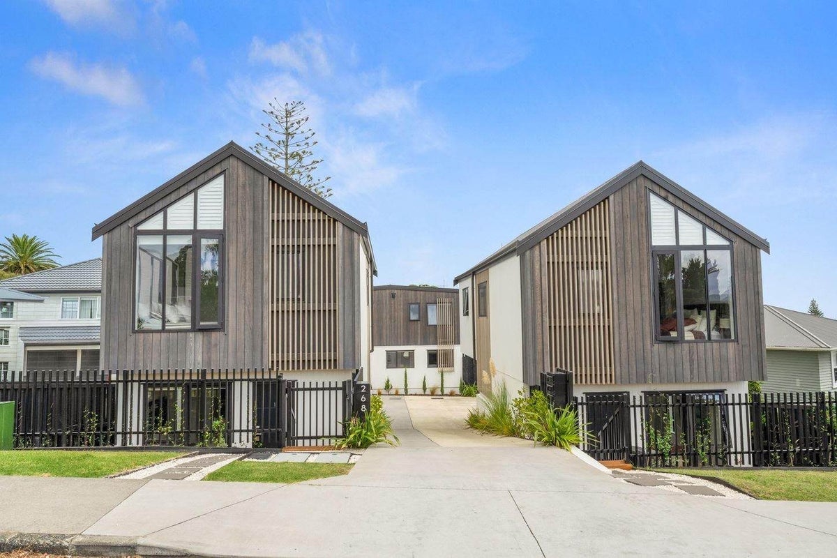 3/268 Rangatira Road, Beach Haven, Auckland - Carousel 1