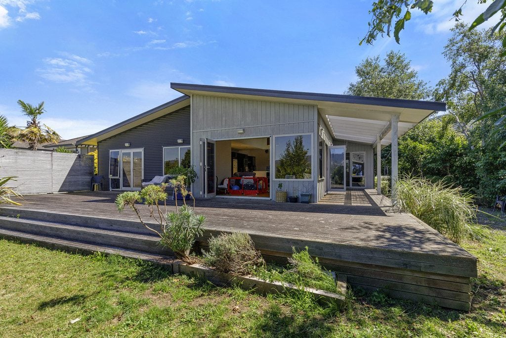 37 Riverstone Drive, Riverstone Terraces, Upper Hutt - Carousel 1