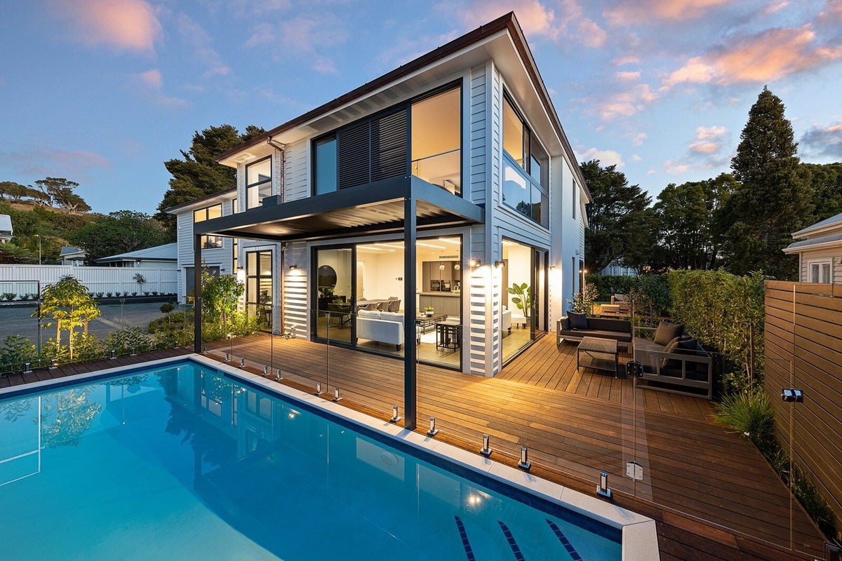 15B Golf Road, Epsom, Auckland - Carousel 1