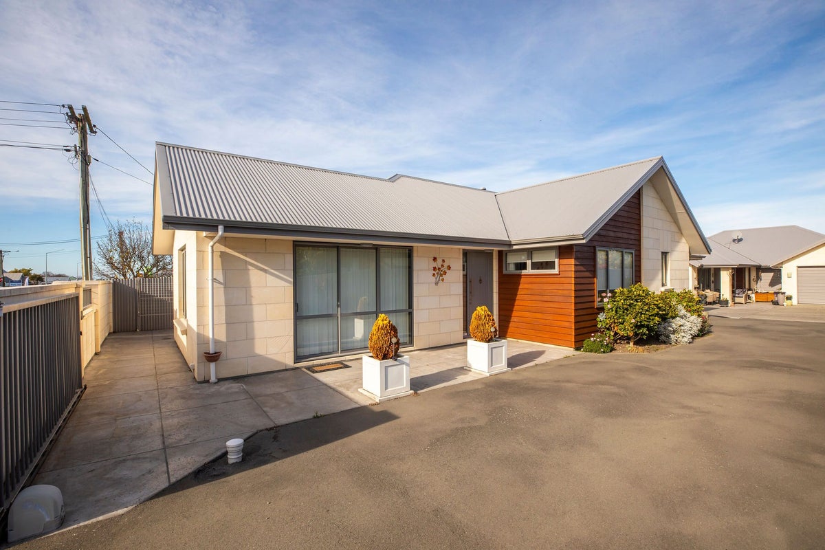28 Dee Street, Seaview, Timaru - Carousel 1