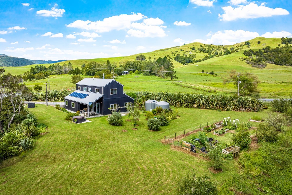 1425 Whangaripo Valley Road, Whangaripo, Wellsford - Carousel 2