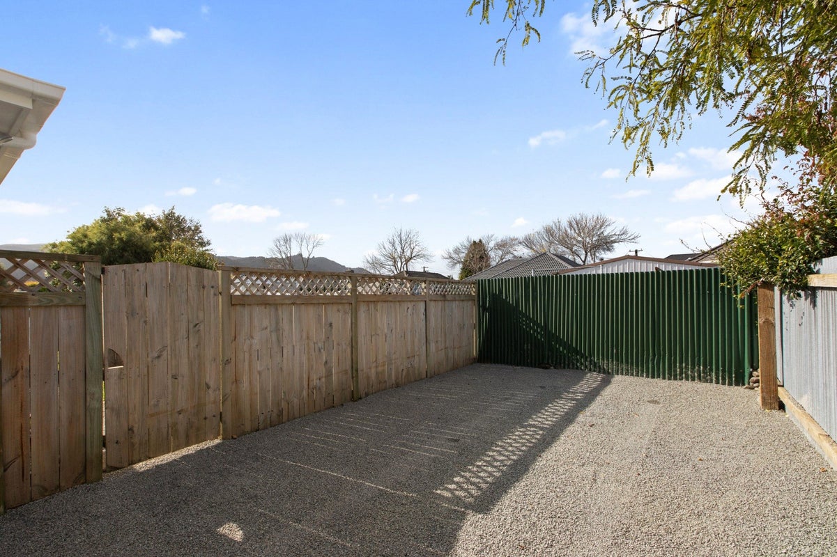 26 Golders Road, Elderslea, Upper Hutt - Carousel 18