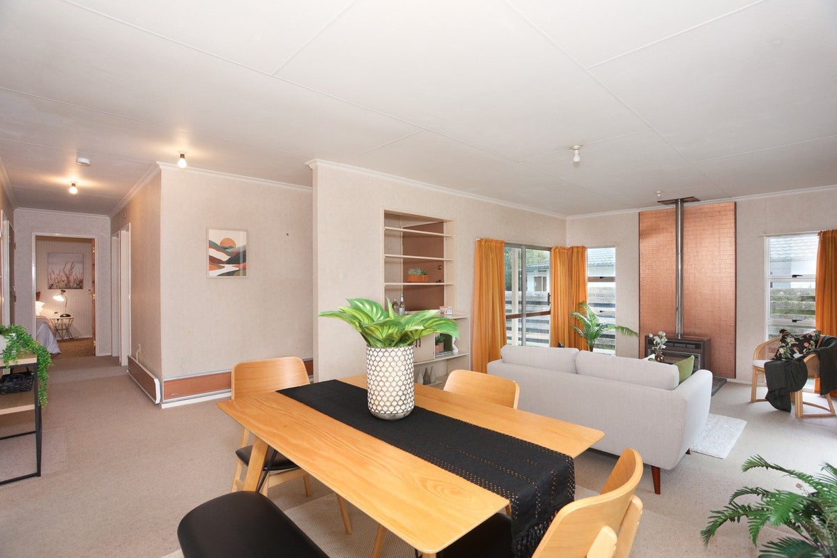 29 Paradise Place, Milson, Palmerston North - Carousel 1