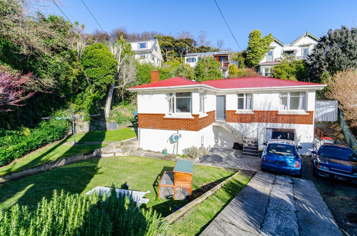 6 Sylvan Street, Opoho, Dunedin - Carousel 1