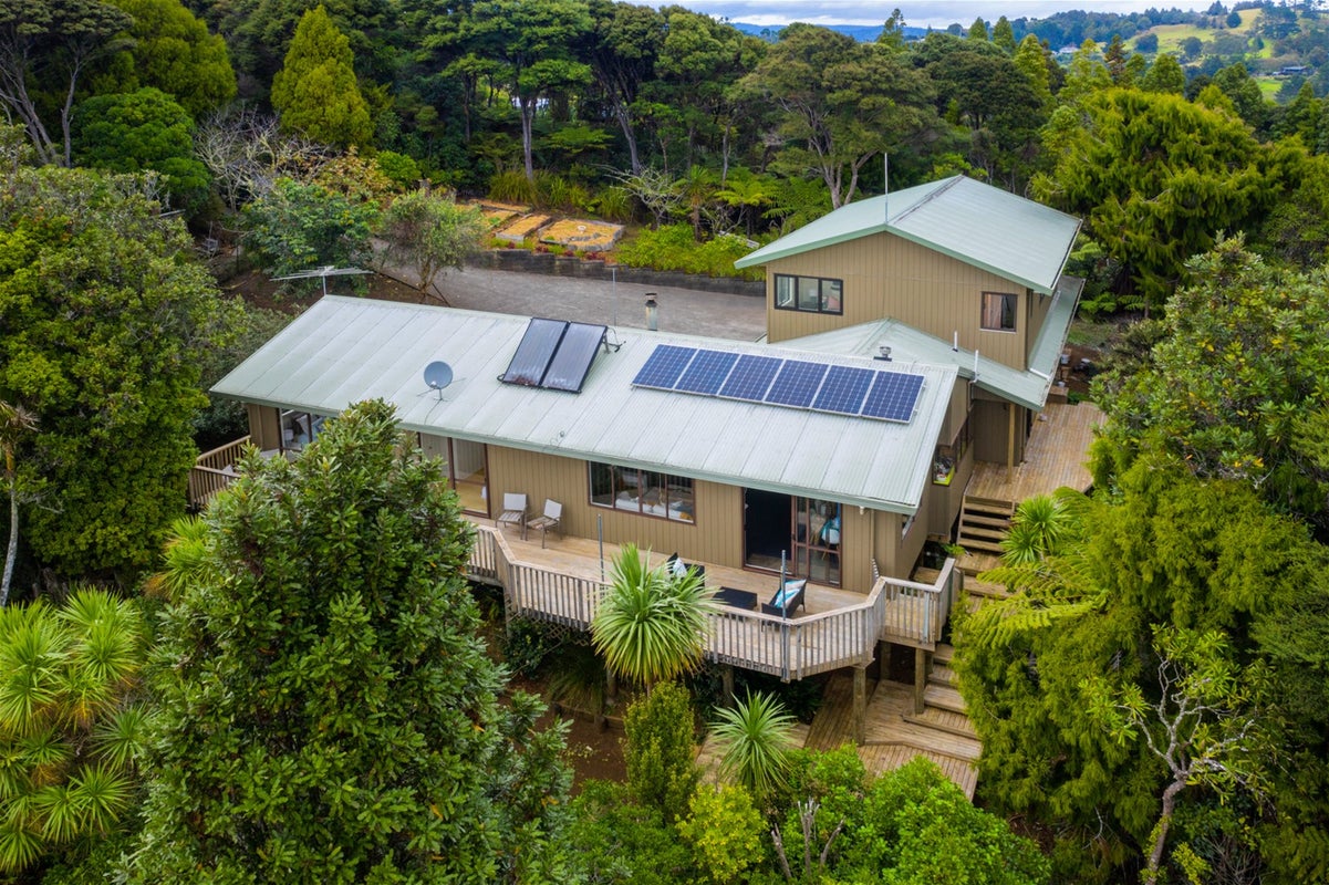 120 Caton Road, Henderson - Carousel 2