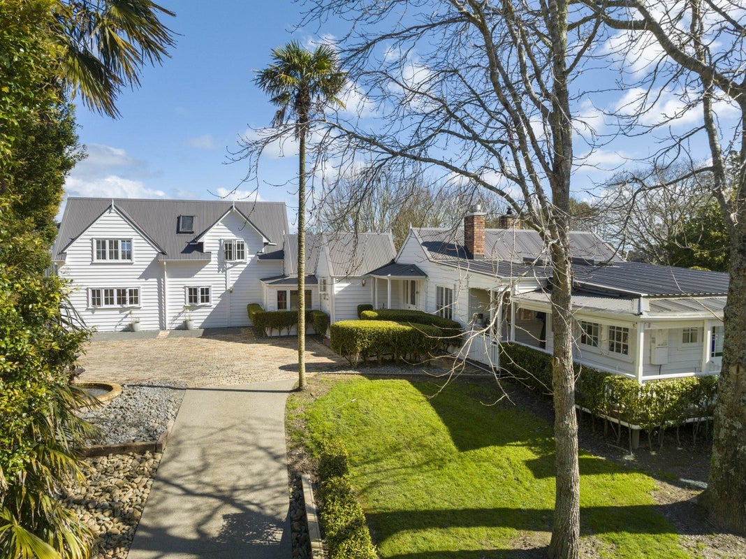 136 Attwood Road, Paremoremo, Auckland - Carousel 1