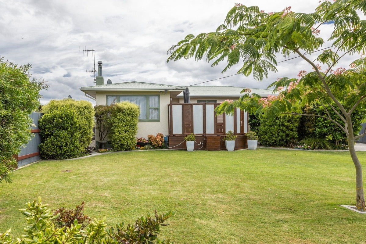 59 Harold Holt Avenue, Onekawa, Napier - Carousel 1