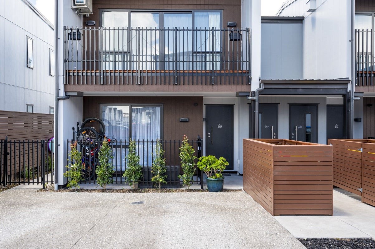 1/12 Unga Place, Beachlands, Auckland - Carousel 24