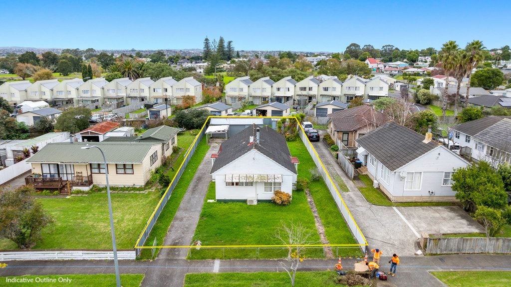 154 Taniwha Street, Glen Innes, Auckland - Carousel 1