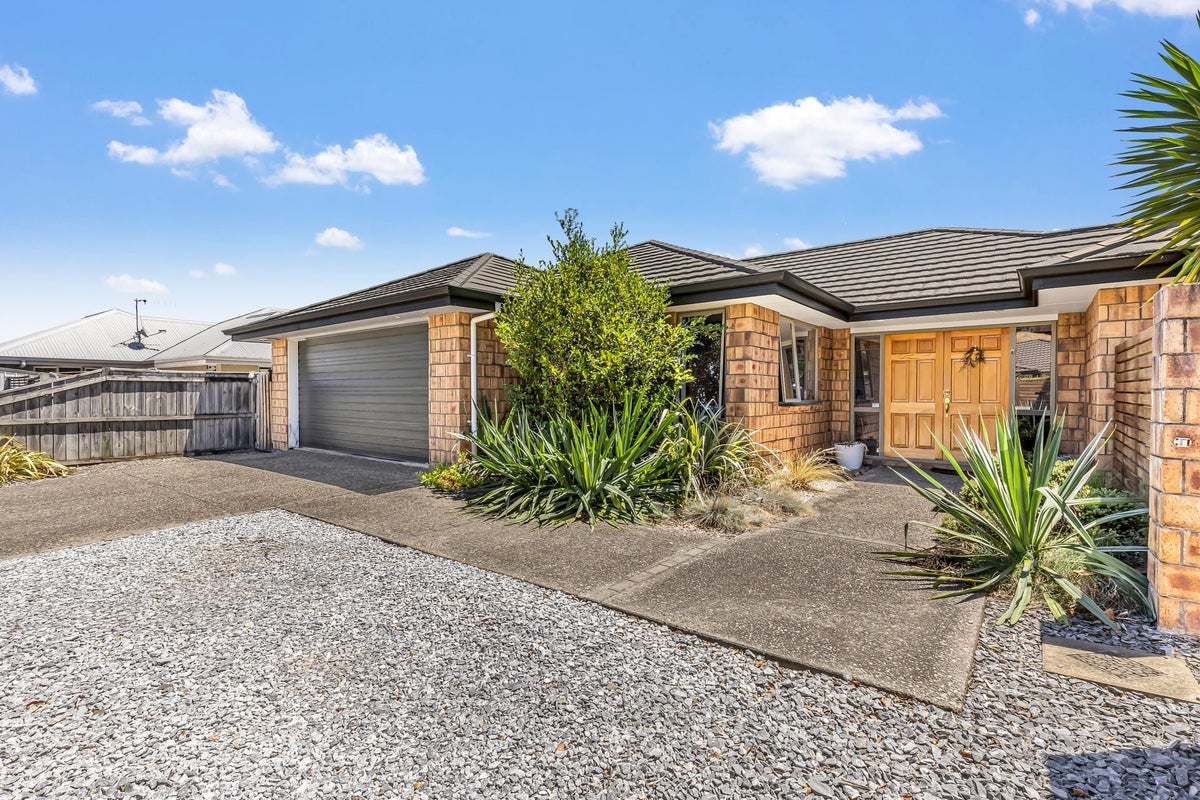 20 Cambelldon Crescent, Stoke, Nelson - Carousel 2