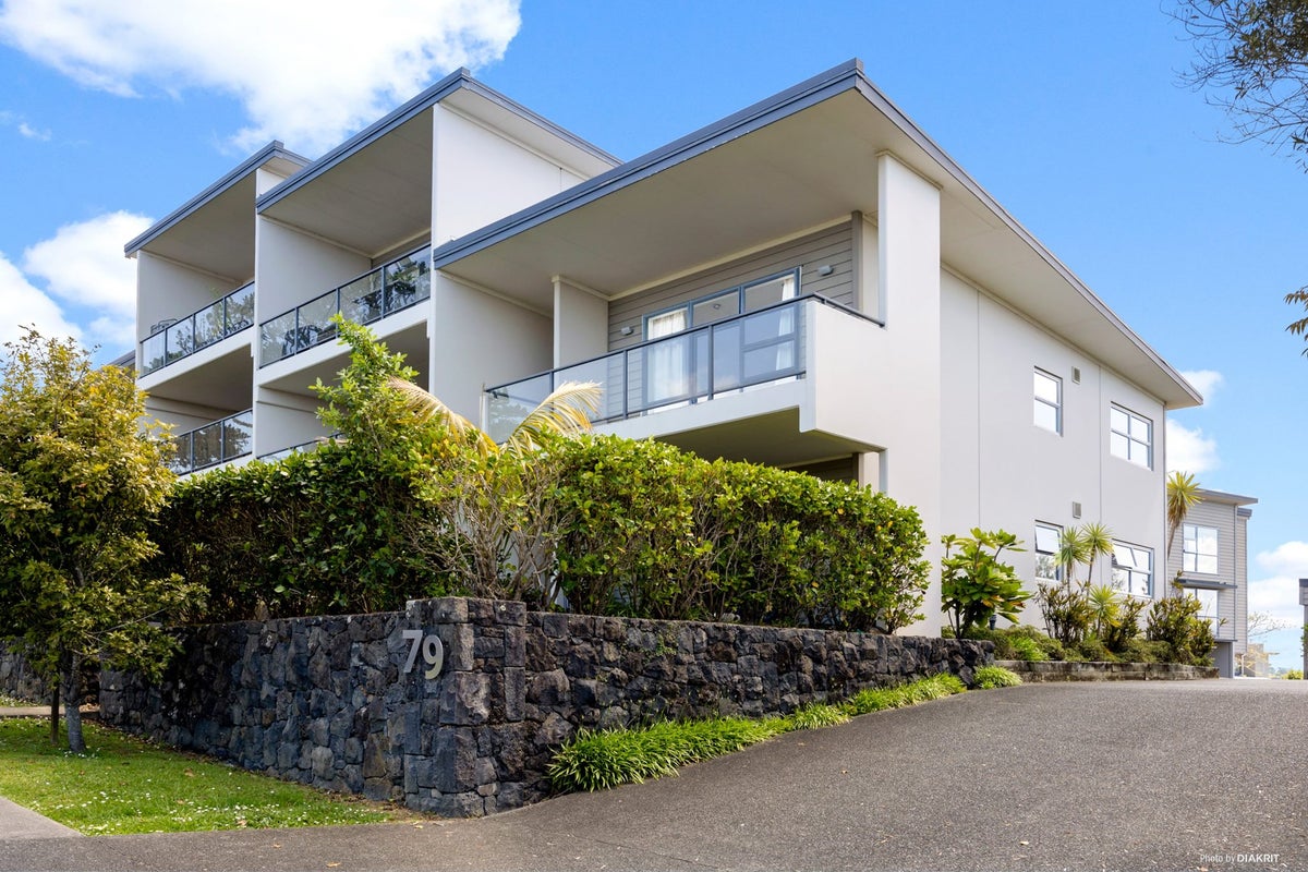 3/79 Schnapper Rock Road, Schnapper Rock, Auckland - Carousel 2