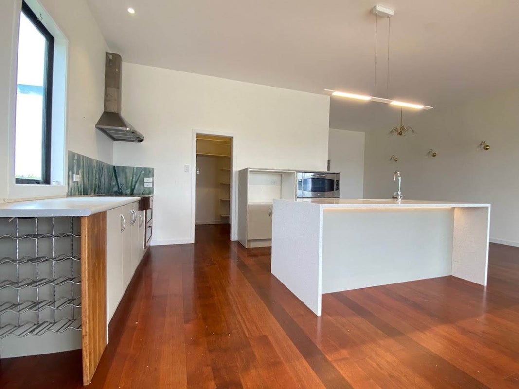 8 Whangapouri Road, Drury - Carousel 2