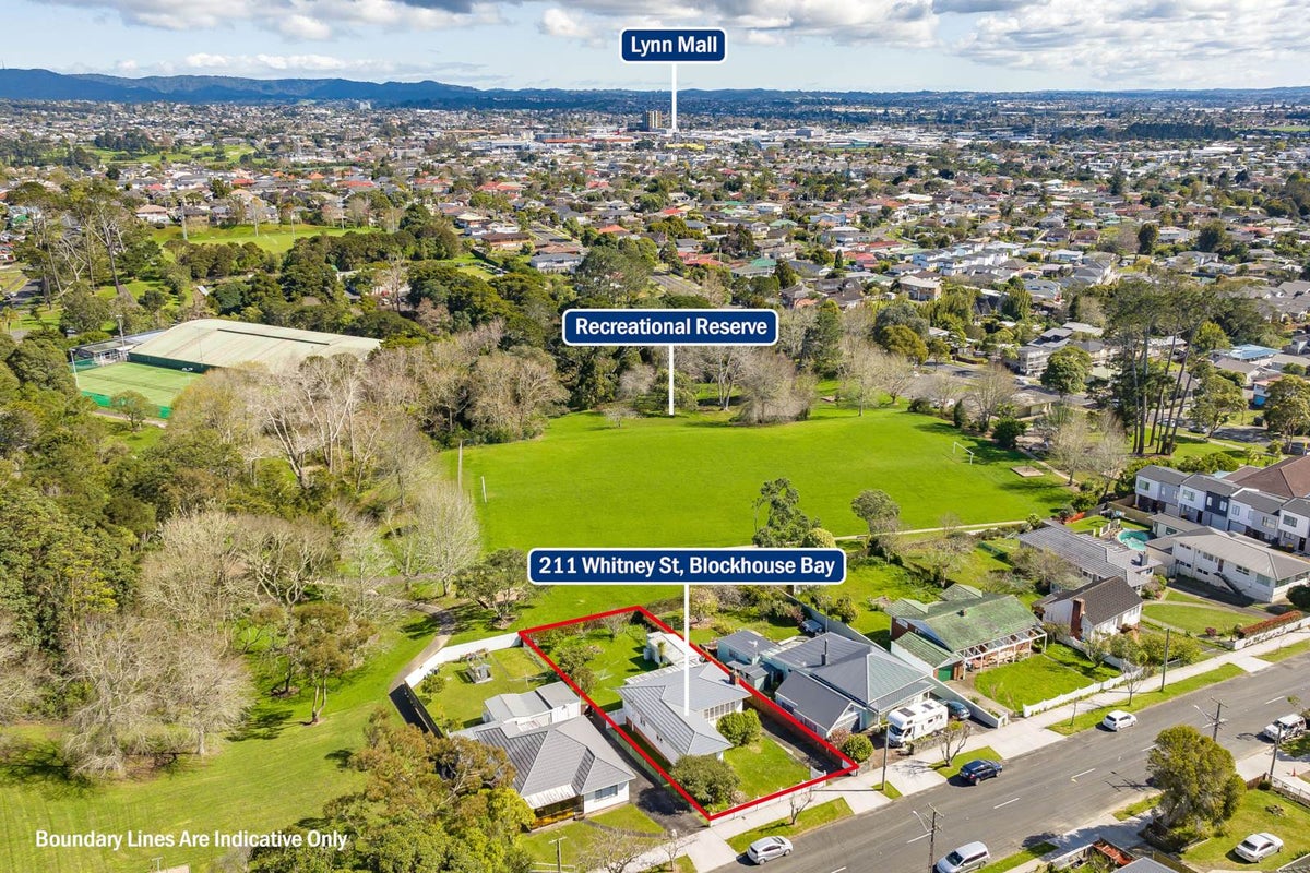 211 Whitney Street, Blockhouse Bay, Auckland - Carousel 1