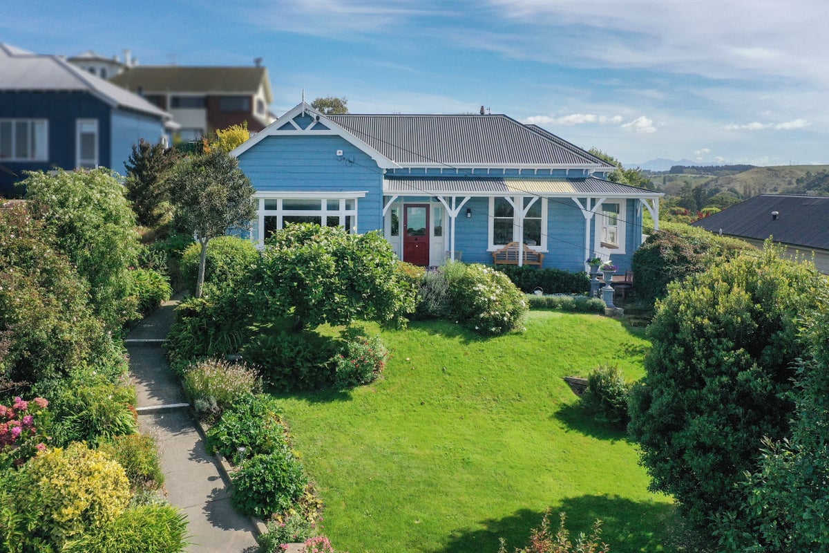 12 Hull Street, South Hill, Oamaru - Carousel 2