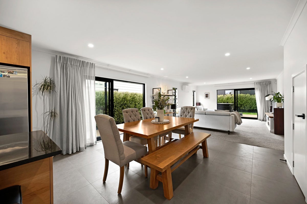 12 Joint Avenue, Chartwell, Hamilton - Carousel 1