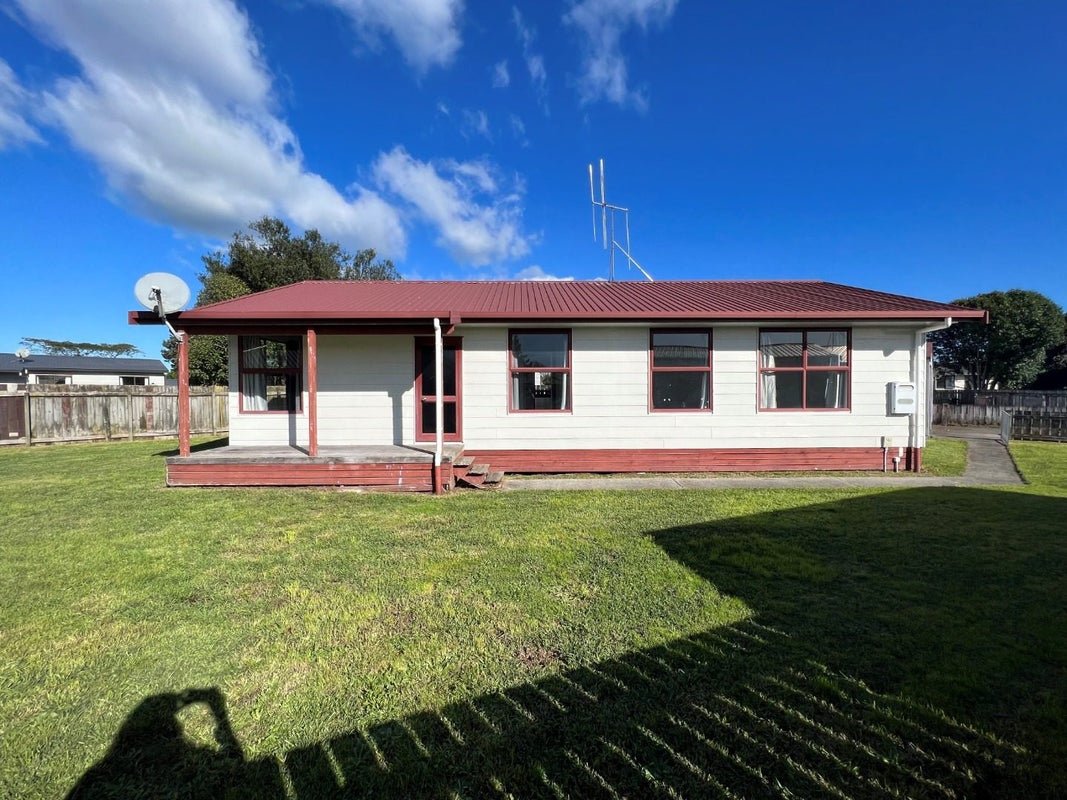 47B Lloyd Drive, Nawton, Hamilton - Carousel 18