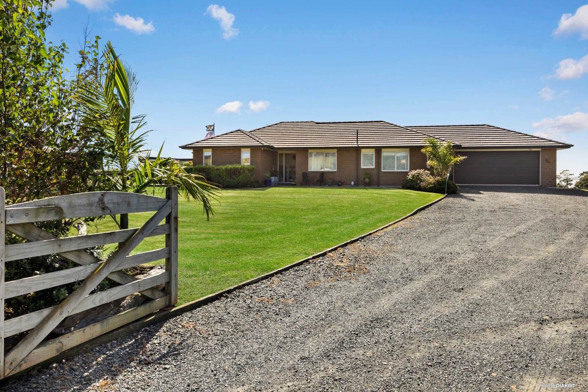 4 Allan Road, Awhitu - Carousel 2