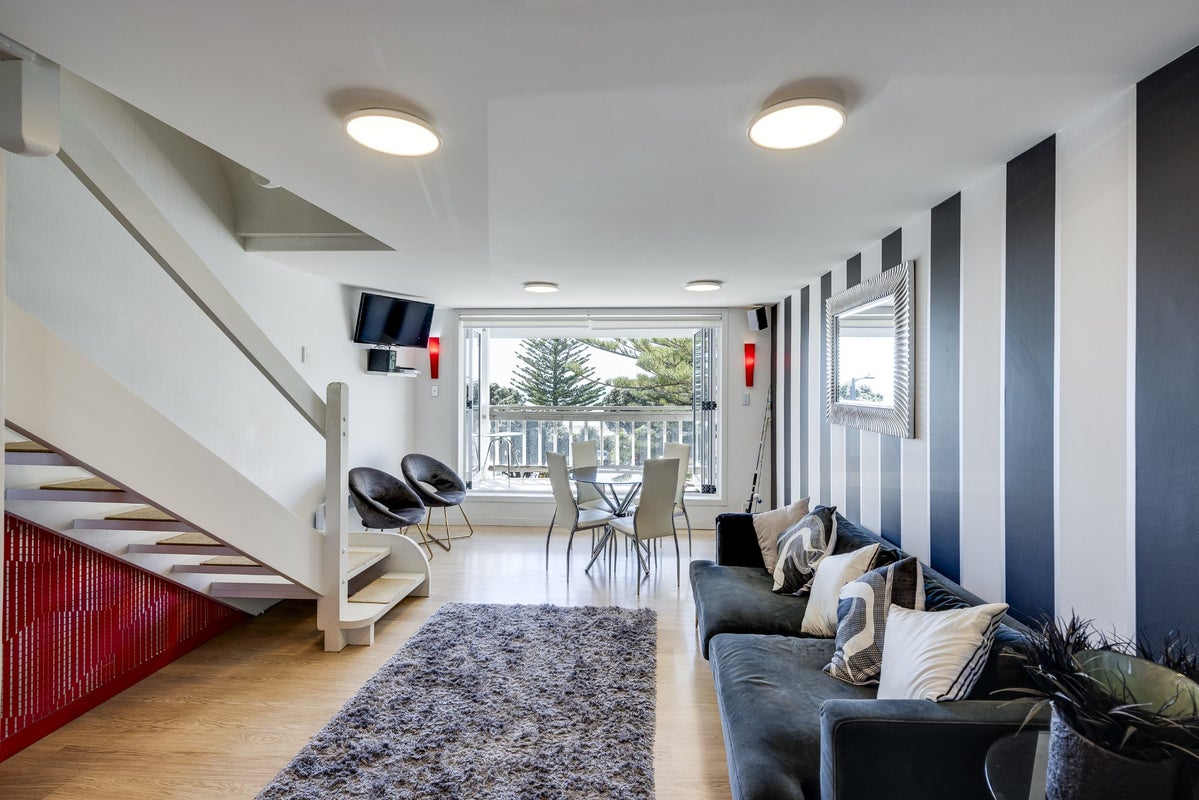 249 Marine PDE, CENTRAL, NAPIER - Carousel 1