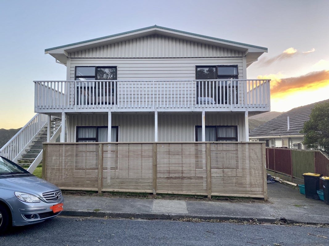 94 Quebec Street, Kingston, Wellington - Carousel 1
