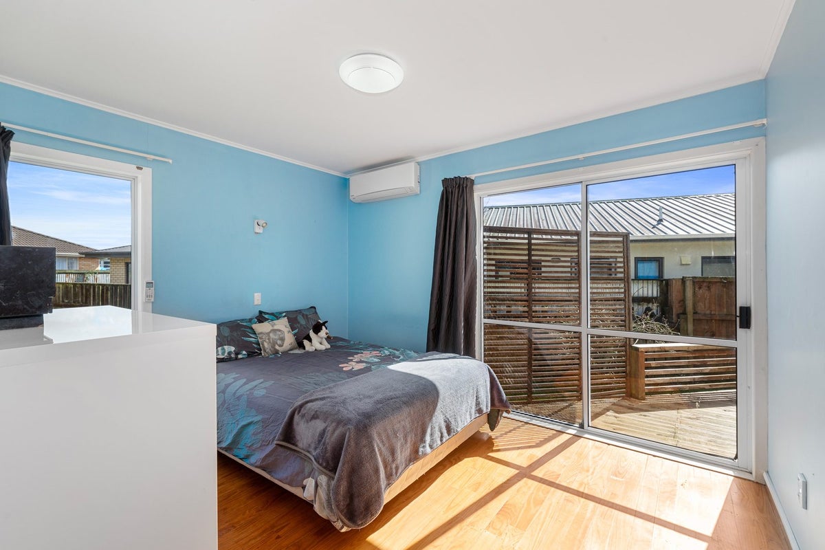 3 Hughdene Place, Henderson, Auckland - Carousel 15