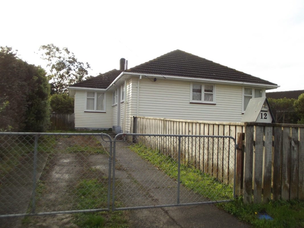 12 Dorset Grove, Cannons Creek, Porirua - Carousel 11