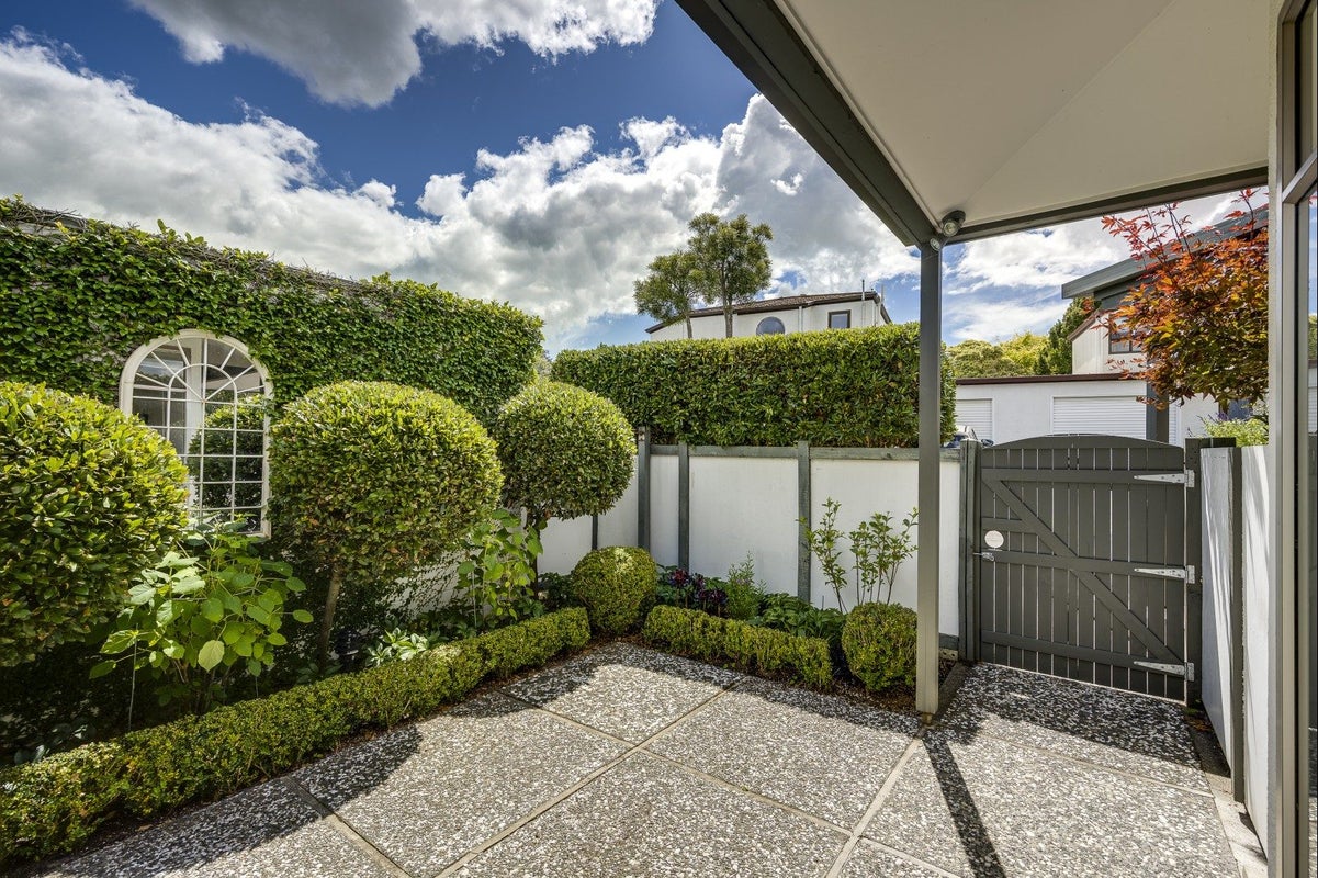 2/14 Greenwood ROAD, HAVELOCK NORTH, HAVELOCK NORTH - Carousel 2