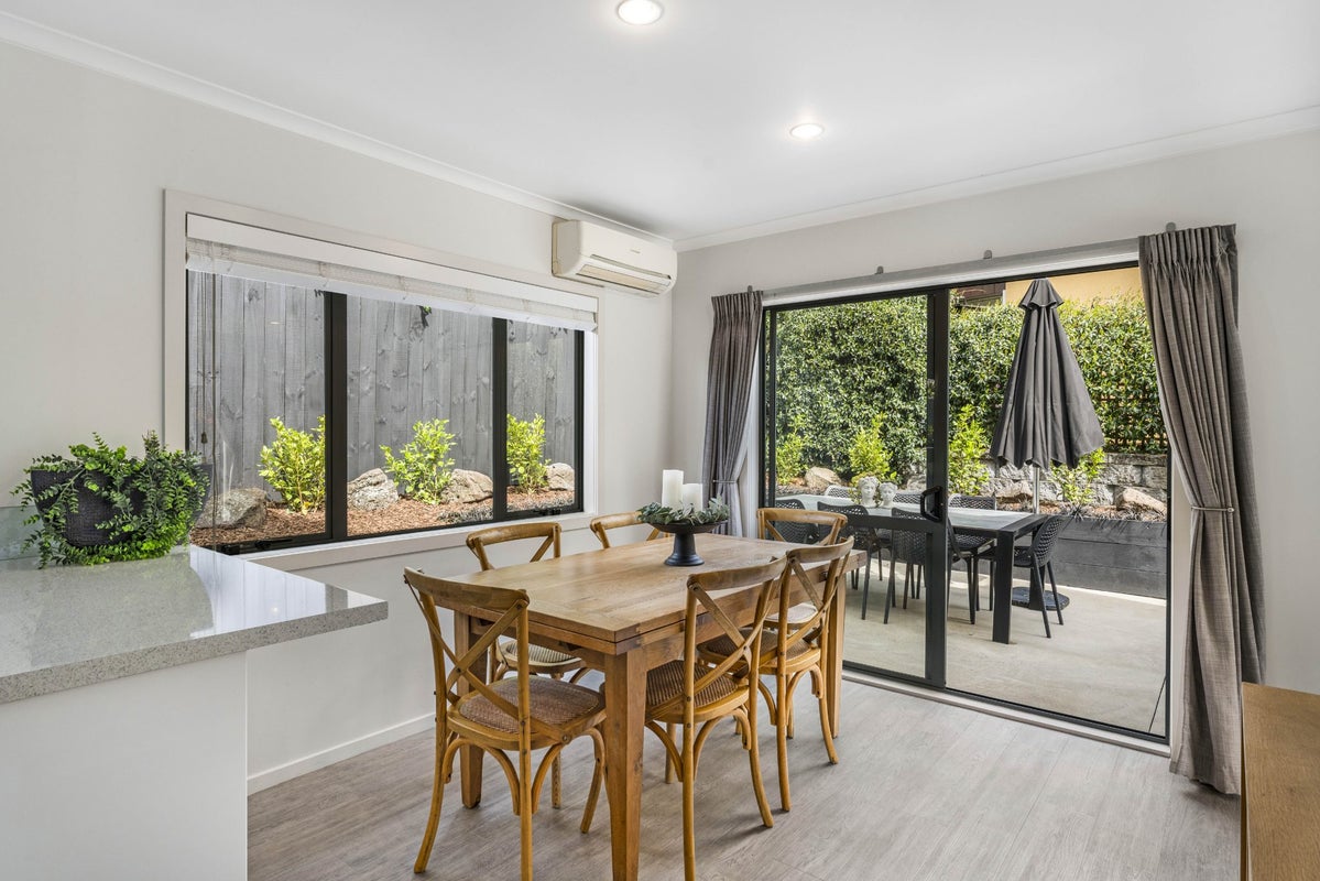 2/11 Panorama Road, Mount Wellington, Auckland - Carousel 2