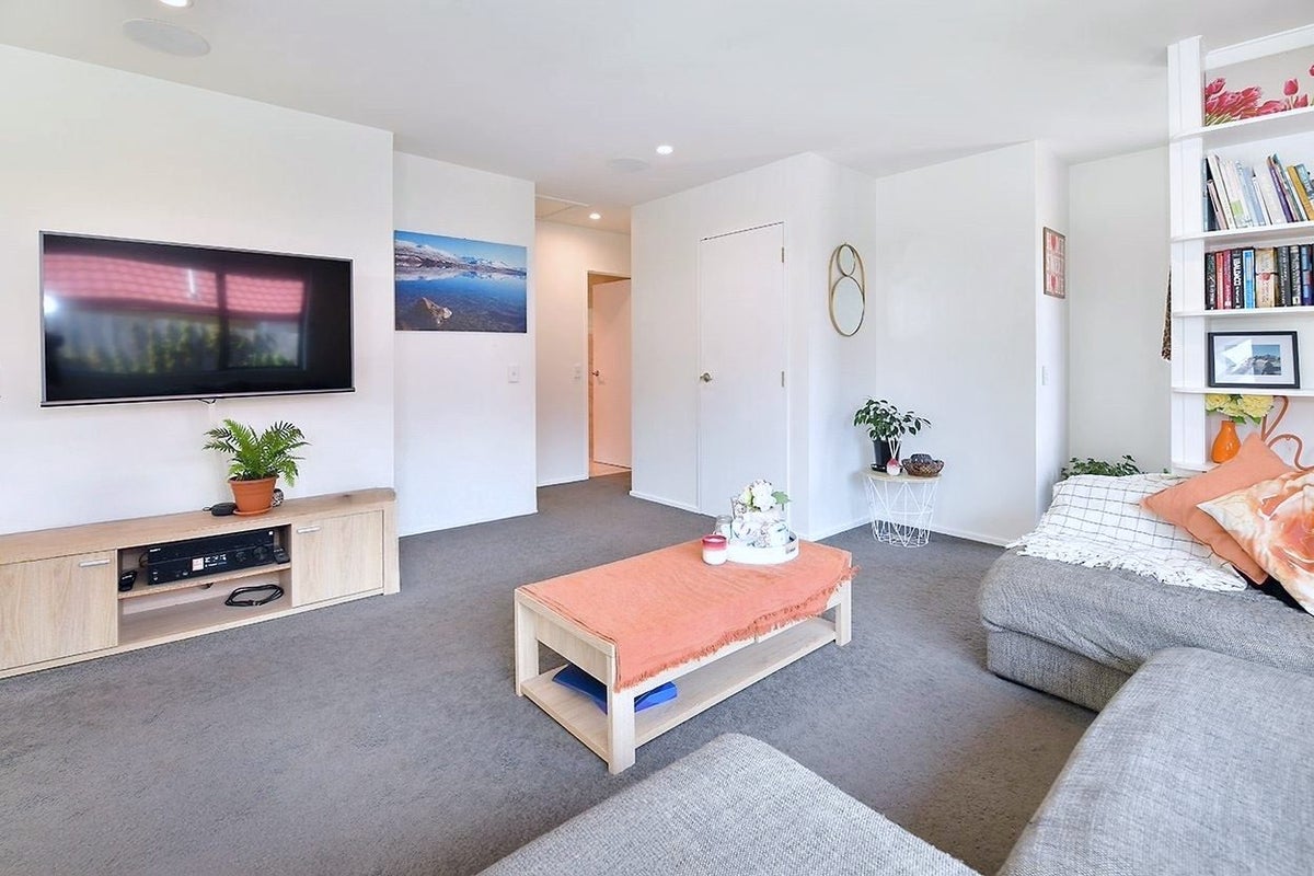 2/128 Brian Crescent, Stanmore Bay, Whangaparaoa - Carousel 2