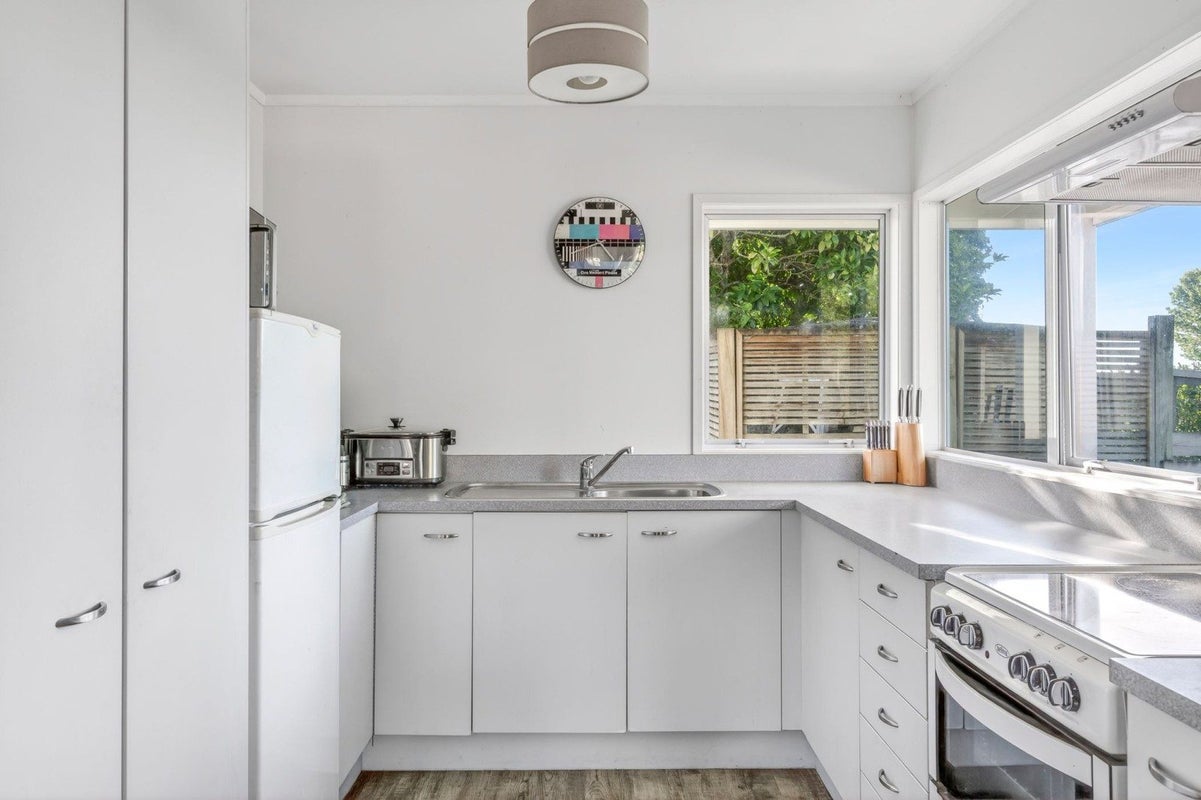 1/143 Tirau Road, Cambridge, Hamilton - Carousel 29