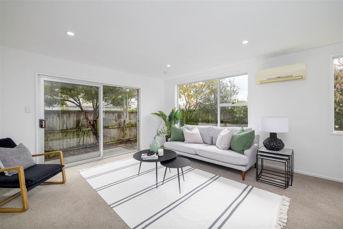 1/275 Hendersons Road, Hoon Hay, Christchurch - Carousel 1