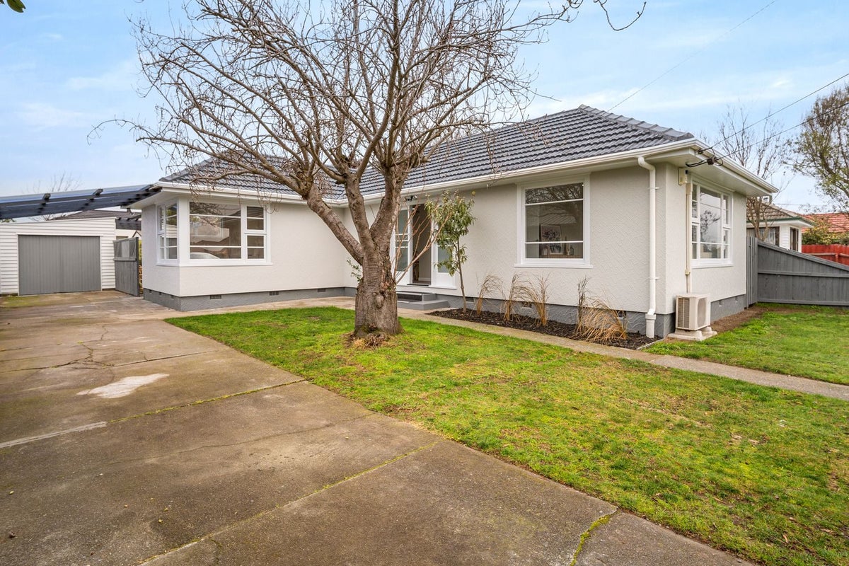 43 Vivian Street, Burwood, Christchurch - Carousel 1