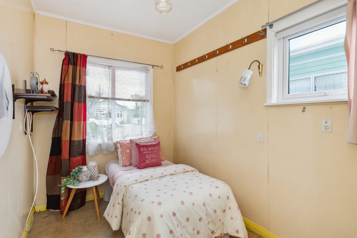 365 Jackson Street, Petone, Lower Hutt - Carousel 2
