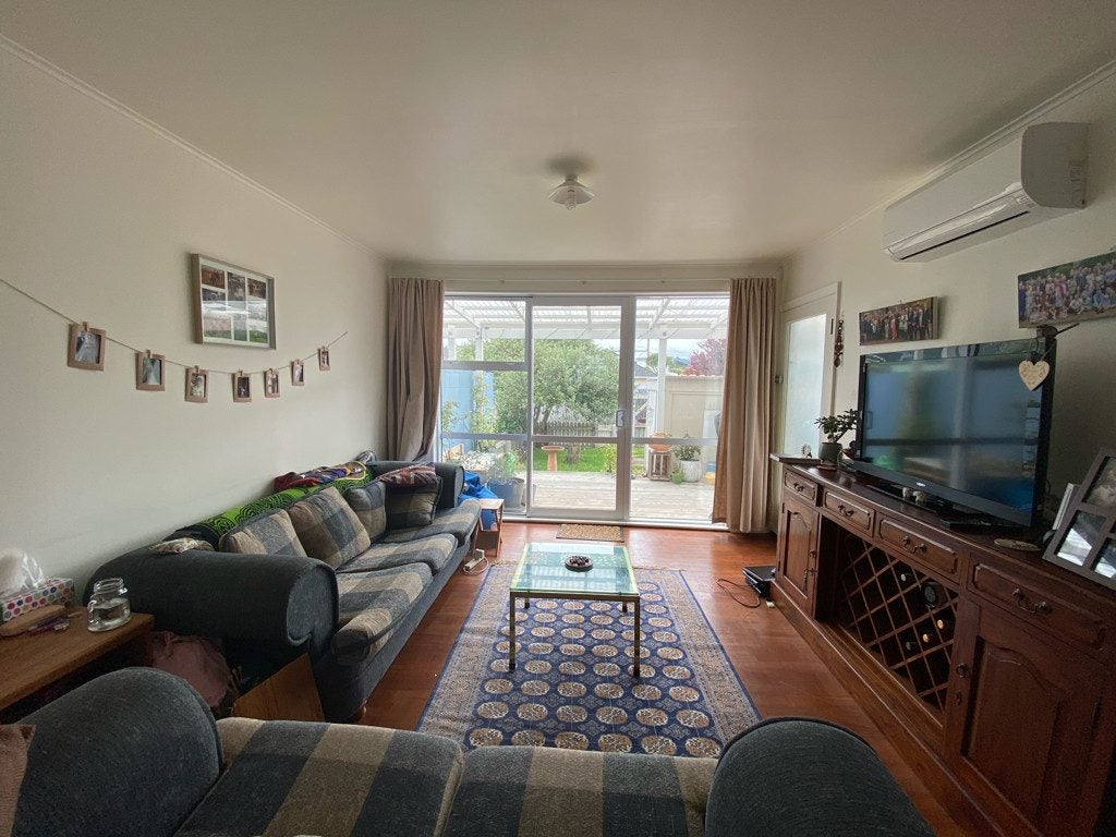 5/1 Waione Street, Petone, Lower Hutt - Carousel 1