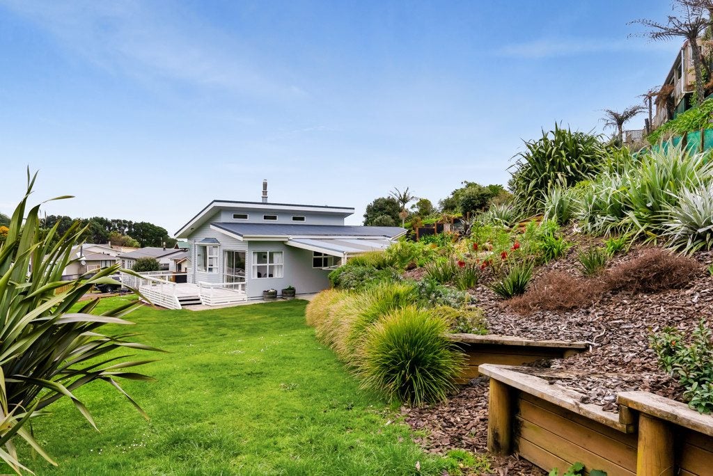 8 Tainui Street, Welbourn, New Plymouth - Carousel 1