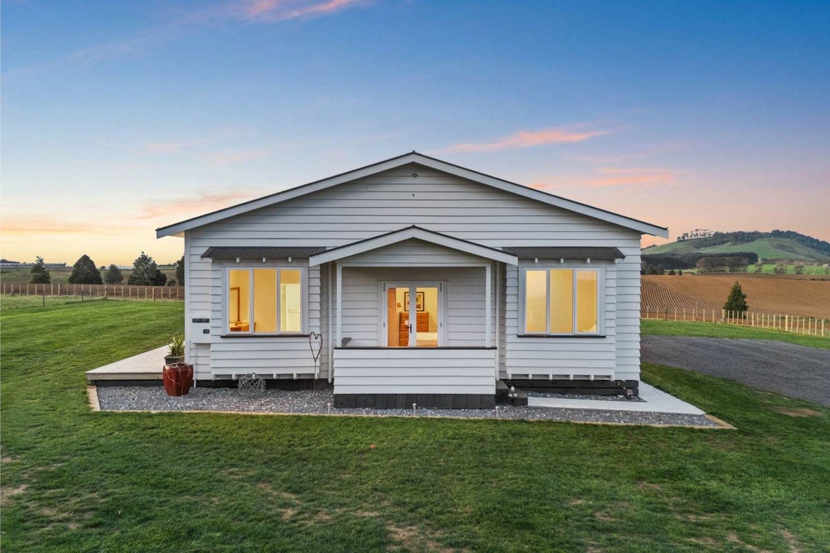 224 Logan Road, Pukekawa, Tuakau - Carousel 1