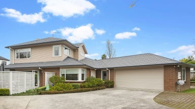 17B Humphrey Kemp Avenue, Henderson, Auckland - Carousel 1