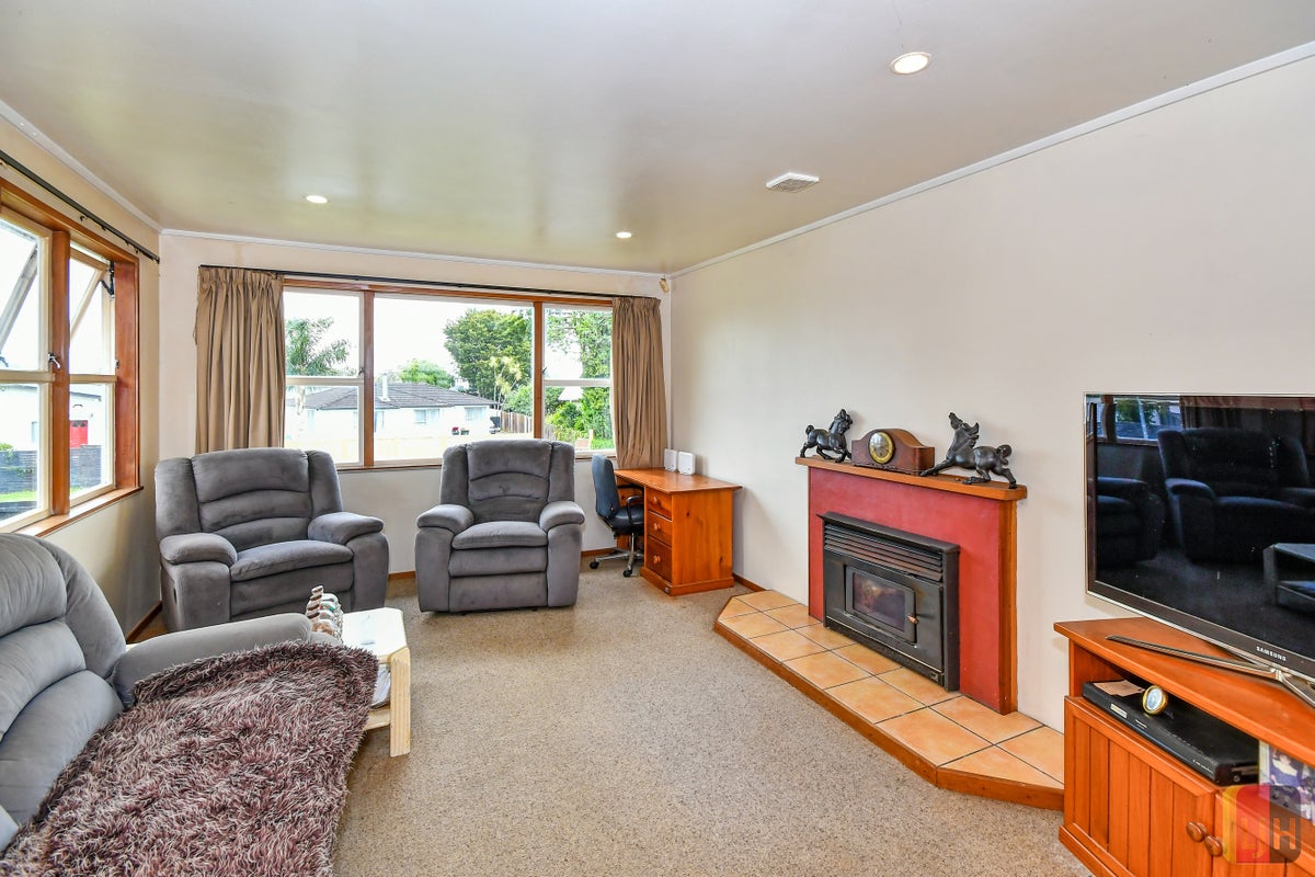 12 Goodwin Drive, Rosehill, Papakura - Carousel 2