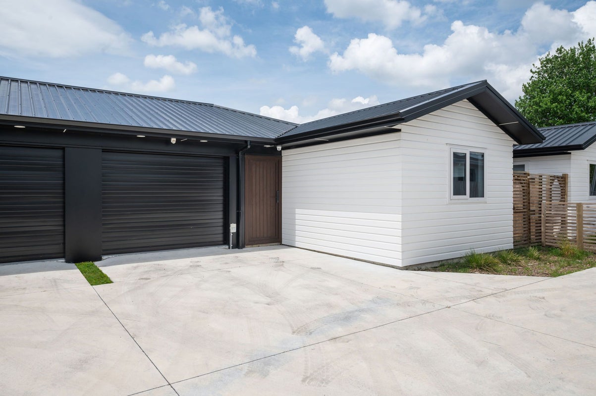 3/6 Dominion Road, Nawton, Hamilton - Carousel 1