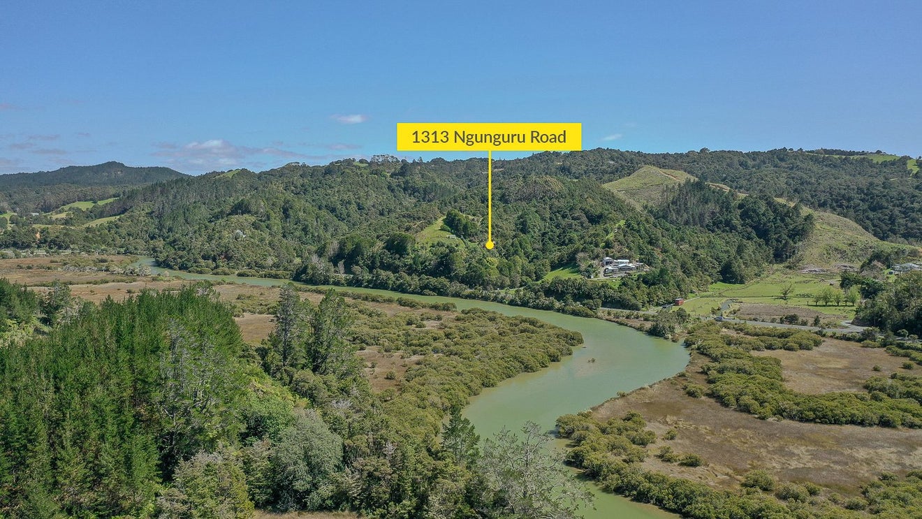 1313 Ngunguru Road, Kiripaka, Whangarei - Carousel 1