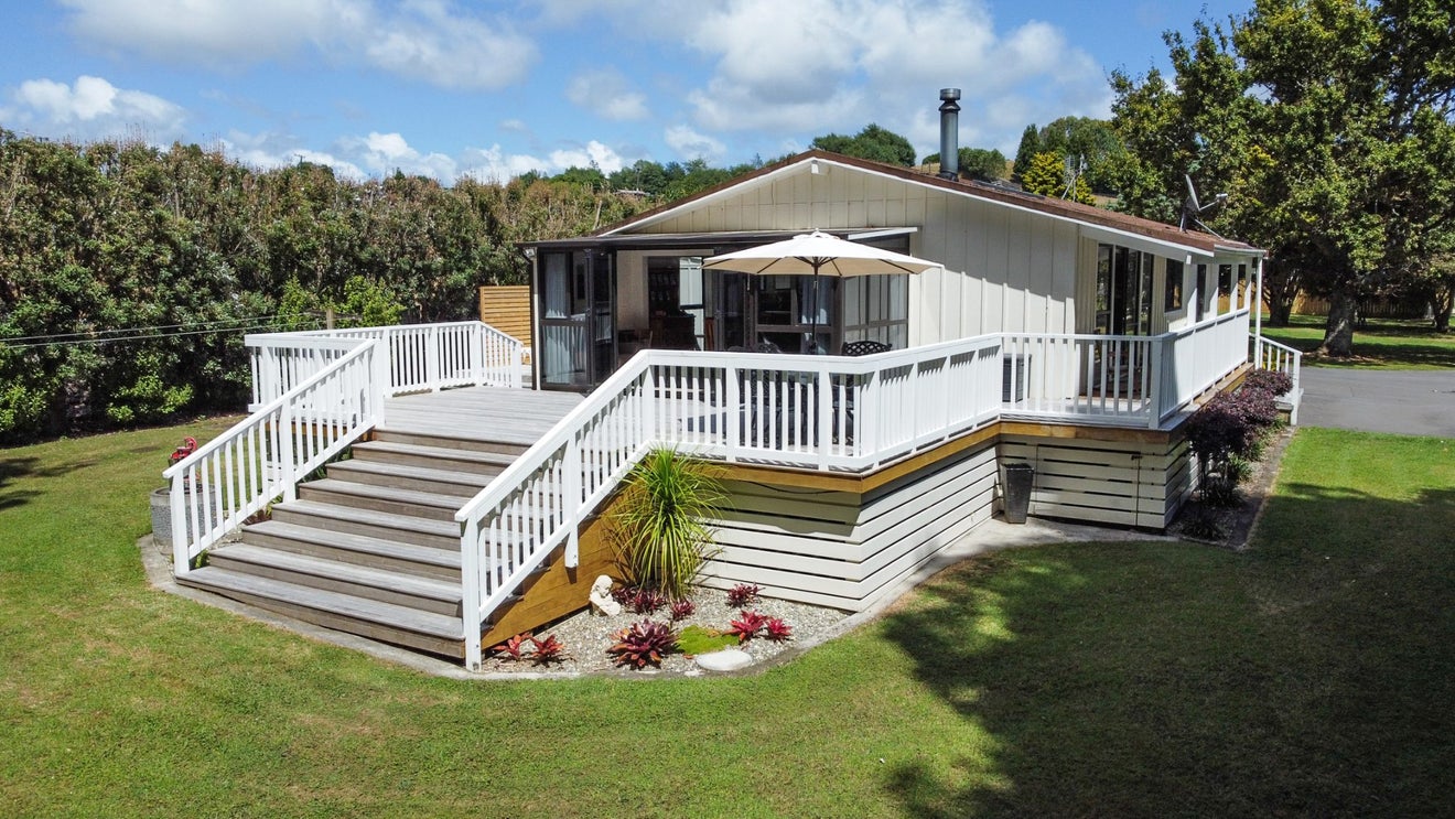 359A Tukapa Street, Hurdon, New Plymouth - Carousel 36