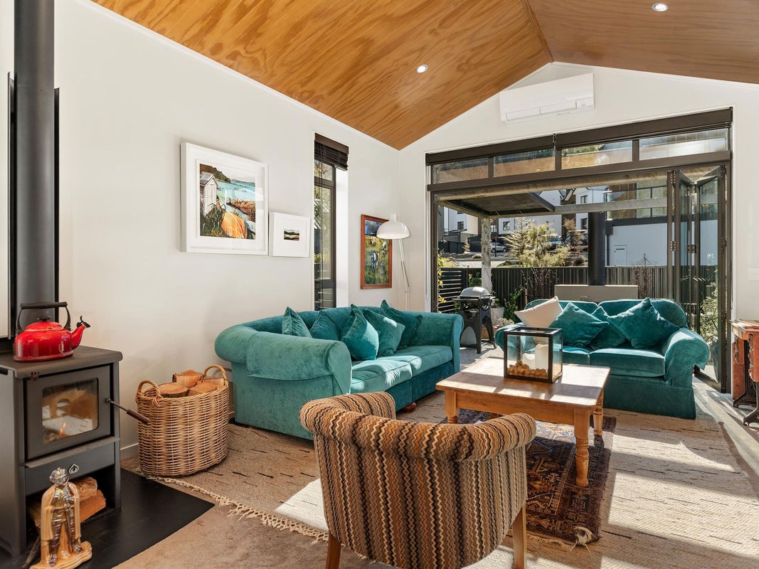 6 Stamper Lane, Arthurs Point, Queenstown - Carousel 2