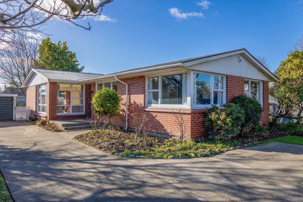 218 Yaldhurst Road, Avonhead, Christchurch - Carousel 1