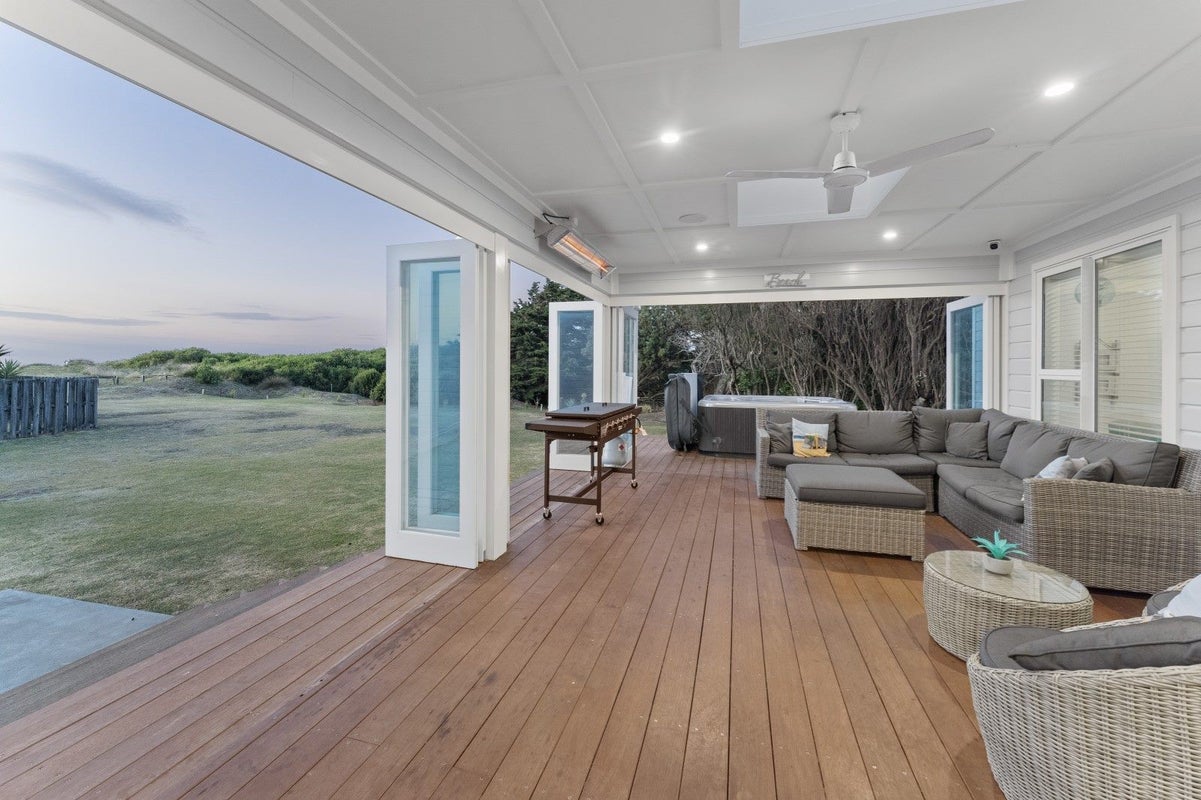 10 Mariri Place, Waitarere Beach, Levin - Carousel 2