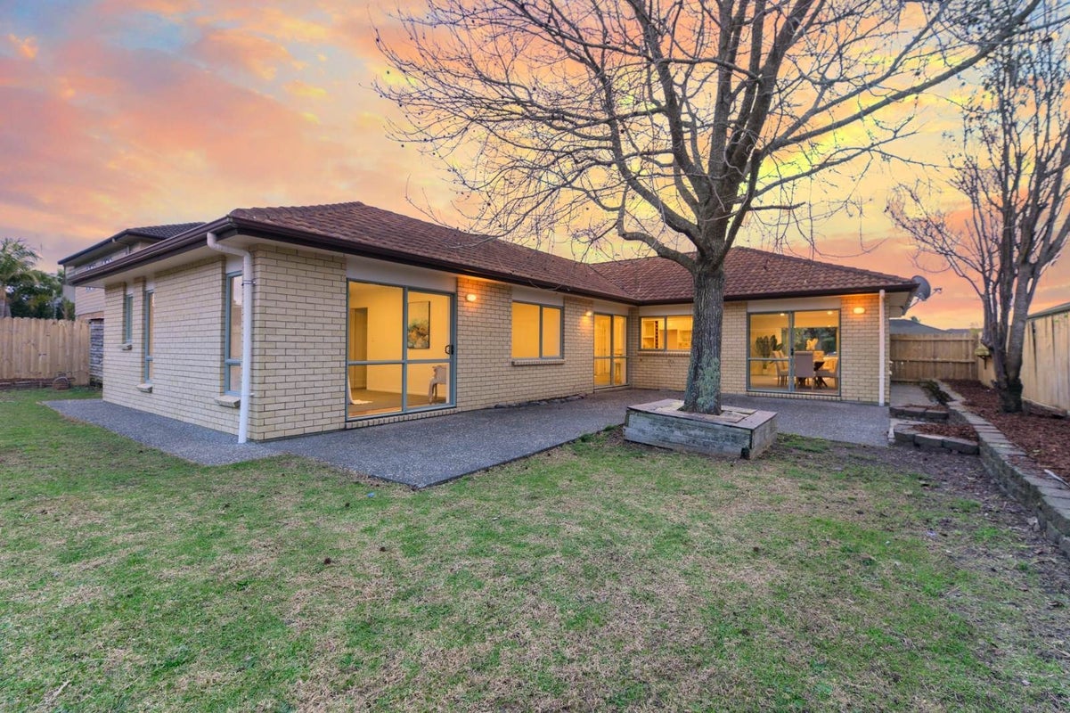 102 Redcastle Drive, East Tamaki, Manukau City, Auckland - Carousel 2