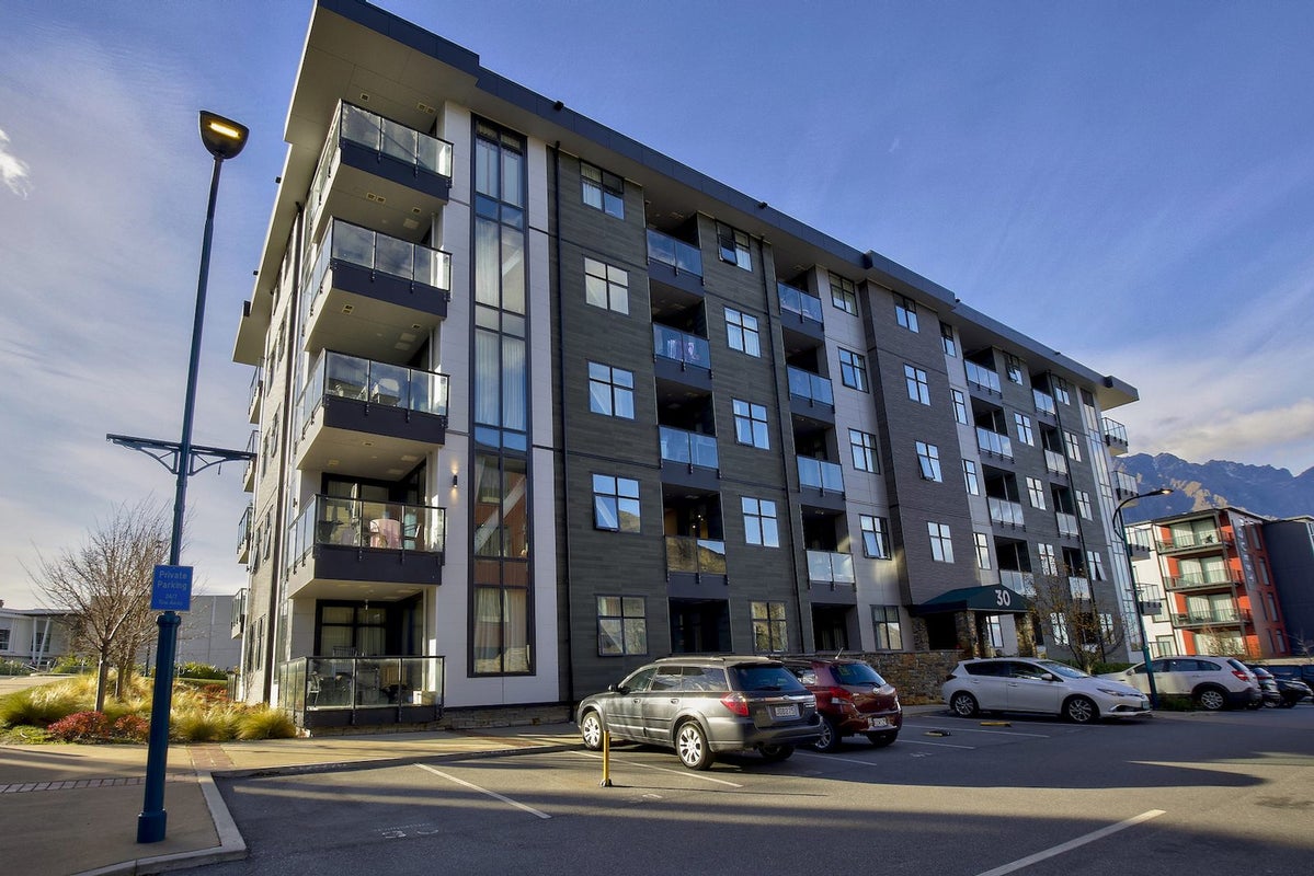110/30 Red Oaks Drive, Frankton, Queenstown - Carousel 1