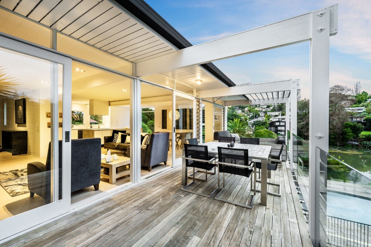 11 Dover Place, Remuera, Auckland - Carousel 1