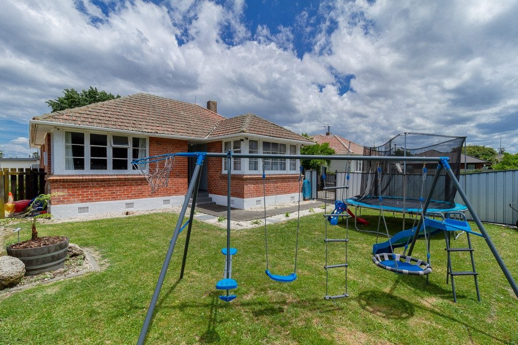 17 Kettle Crescent, Marewa, Napier - Carousel 1